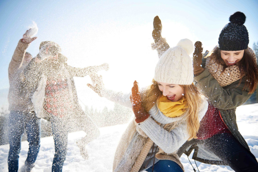 media.boys-throwing-snowballs-right-girls